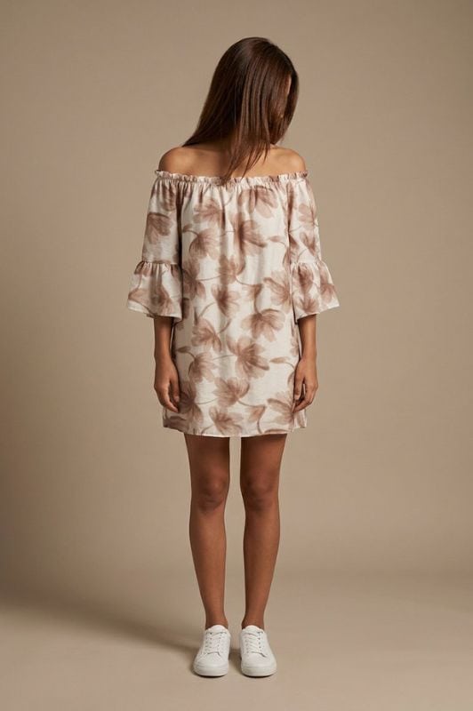 Moondust Lina sand dress I Flot printet viskose sommerkjole