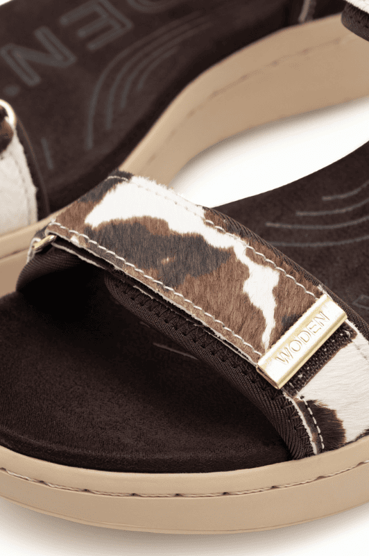 Woden Line sandal | Det hotte ko-look