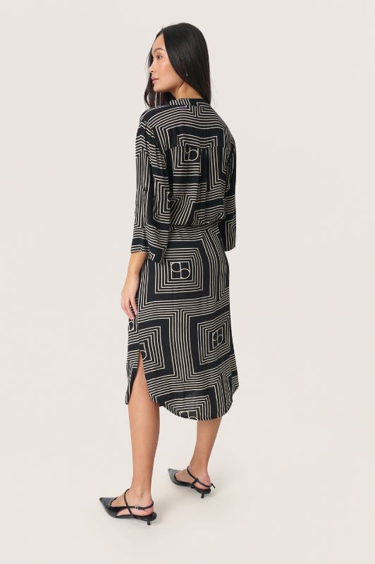 Soaked in Luxury Zaya Dress | Bestseller kjolen i monogram print
