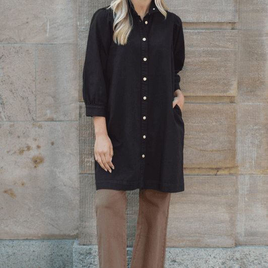 Prepair Figga dress | Cool gennemknappet denimkjole i mørkebrun