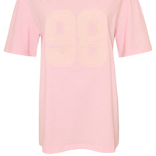 Ofelia Gela t-shirt | Oversized pink tee med broderi I Dresslab