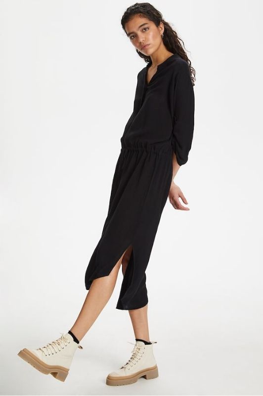 Soaked in Luxury Zaya Dress | Cool basic kjole i sort