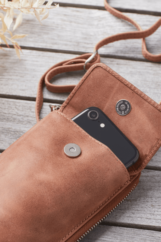 Corium Mobiltaske i ægte skind I vintage-brun